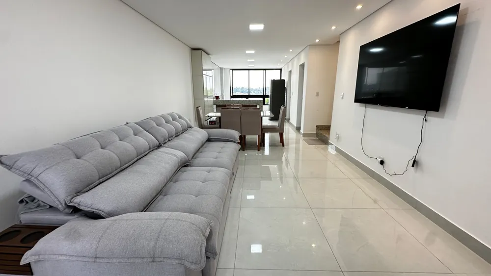 Casa, 3 quartos, 215 m² - Foto 2