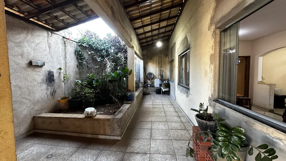 Casa, 4 quartos, 250 m² - Foto 2