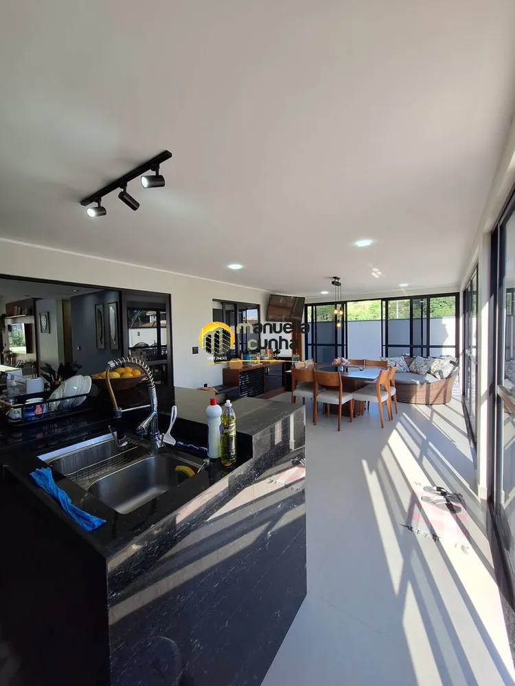 Casa, 4 quartos, 298 m² - Foto 26
