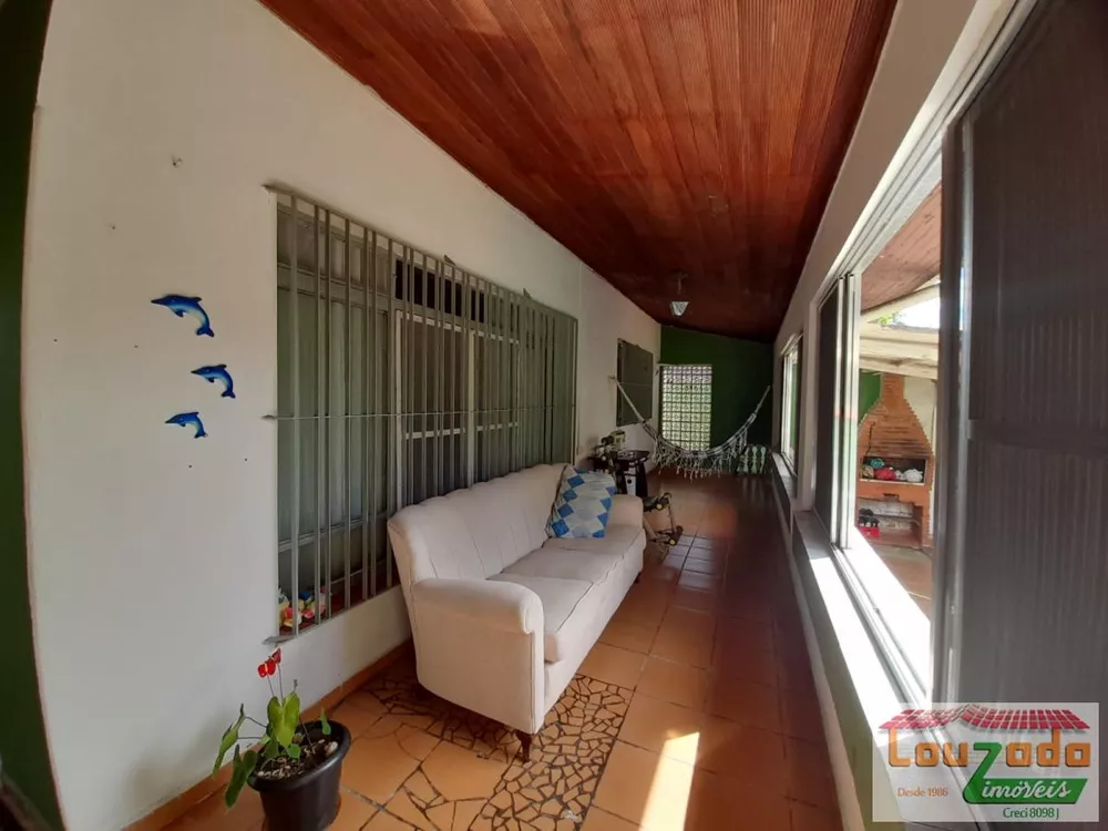 Casa à venda com 3 quartos, 237m² - Foto 5