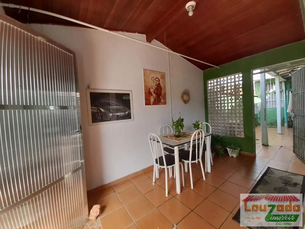 Casa à venda com 3 quartos, 237m² - Foto 6