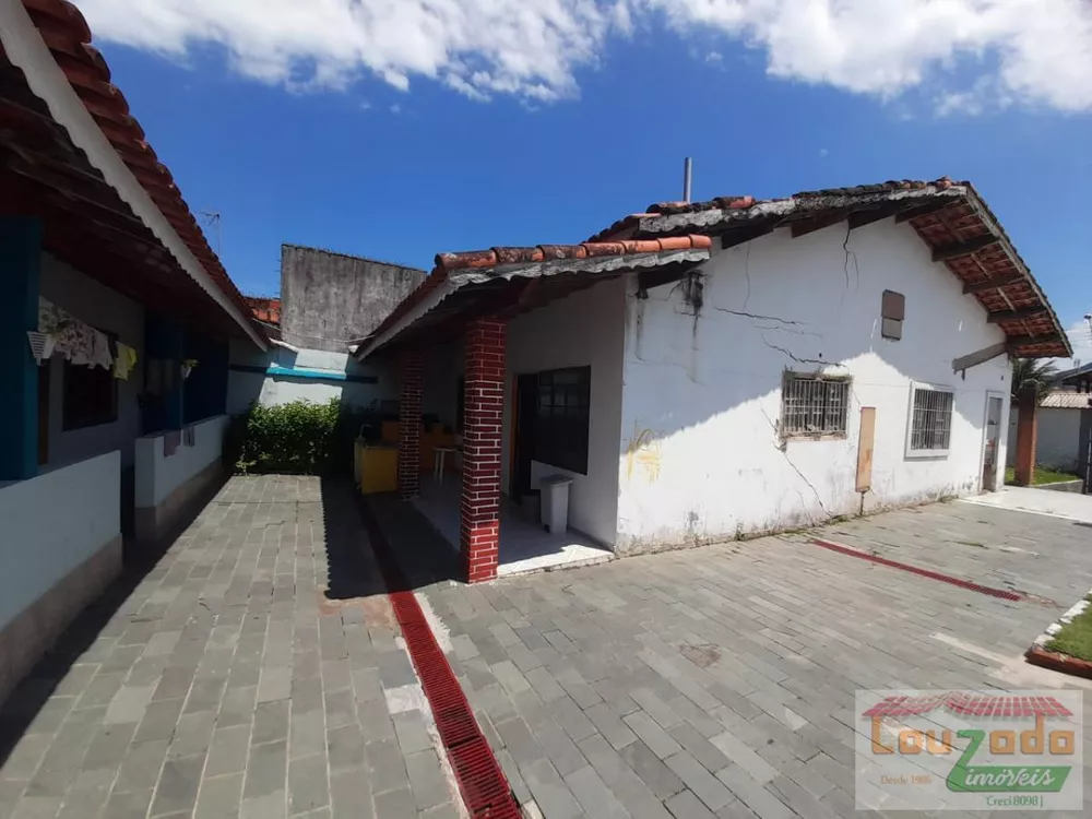 Casa à venda com 3 quartos, 600m² - Foto 4