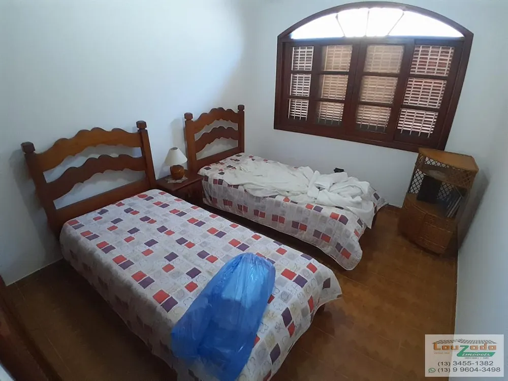 Casa, 3 quartos, 211 m² - Foto 1