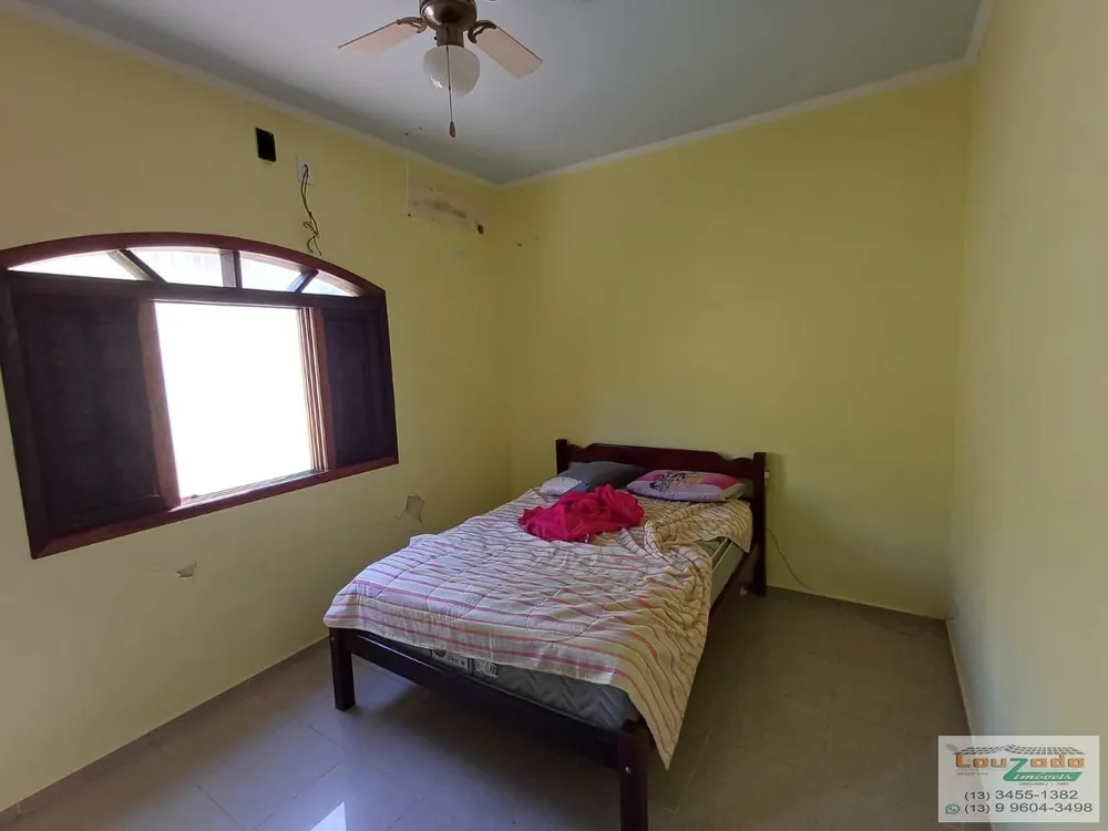 Casa, 3 quartos, 214 m² - Foto 2