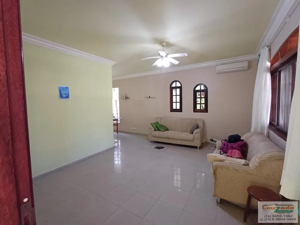 Casa, 3 quartos, 214 m² - Foto 2