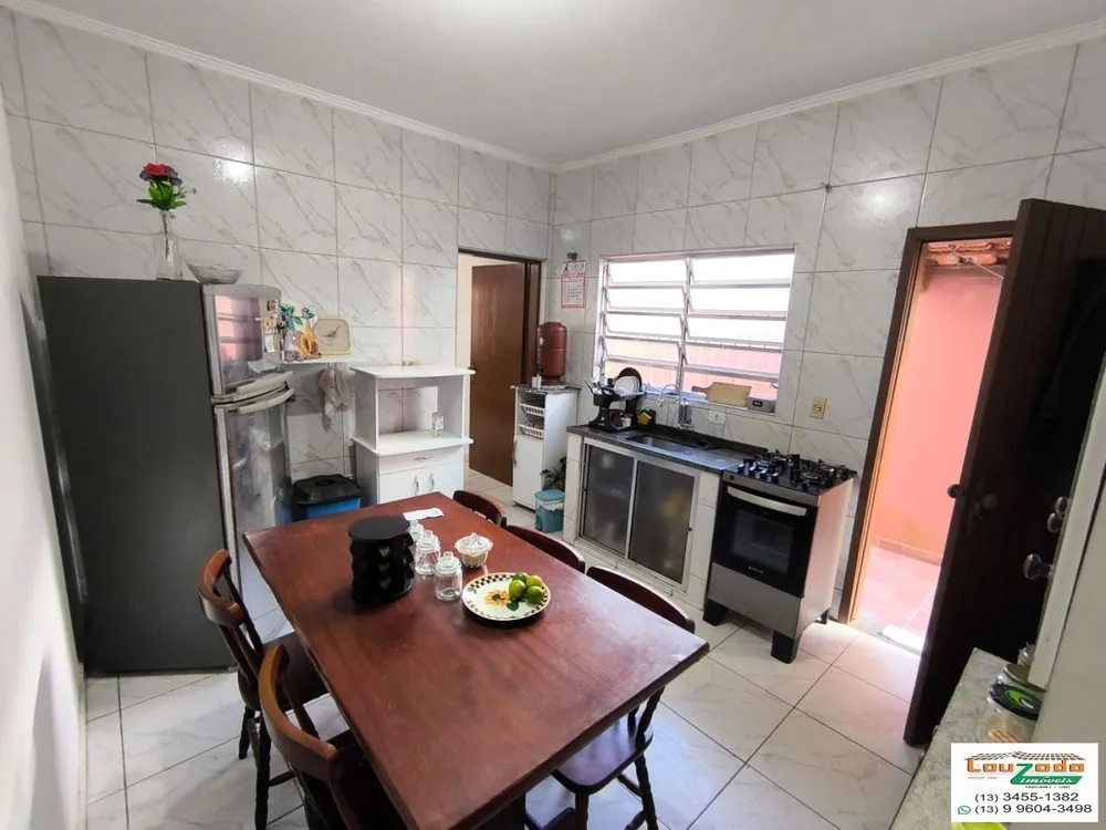 Casa, 3 quartos, 200 m² - Foto 2