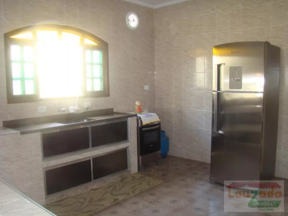 Casa à venda com 3 quartos, 360m² - Foto 3