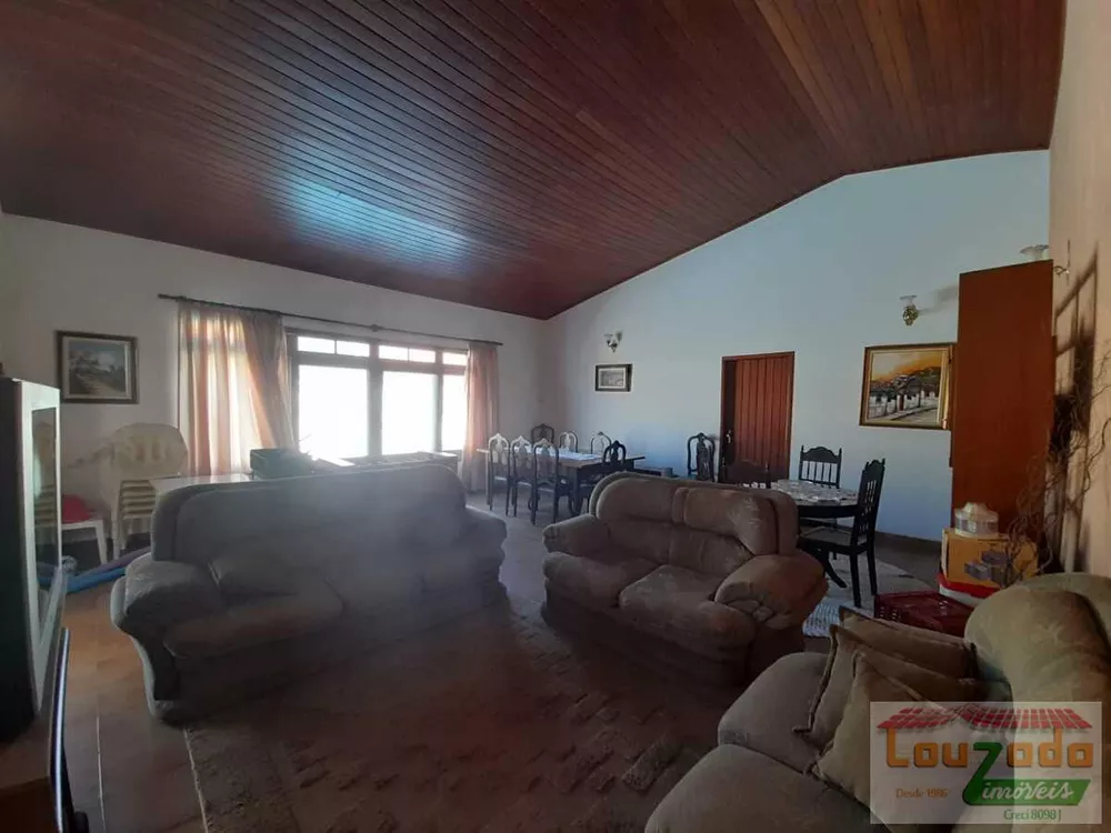 Casa à venda com 3 quartos, 280m² - Foto 3