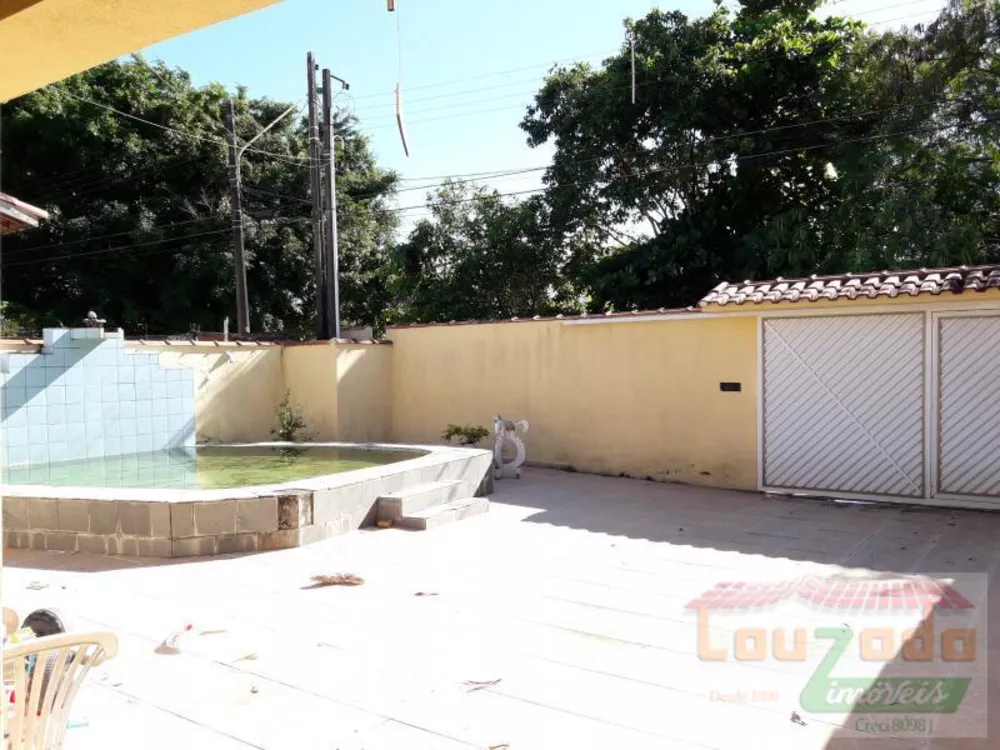 Casa à venda com 2 quartos, 250m² - Foto 2