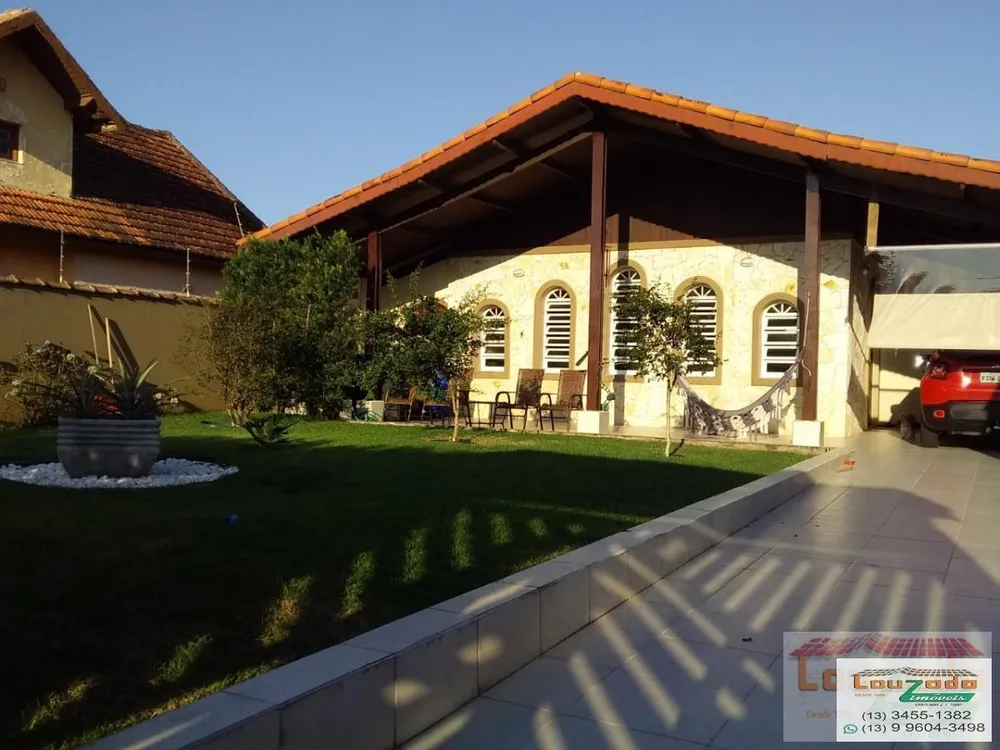 Casa, 4 quartos, 228 m² - Foto 1