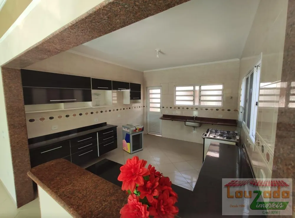 Casa, 3 quartos, 250 m² - Foto 11
