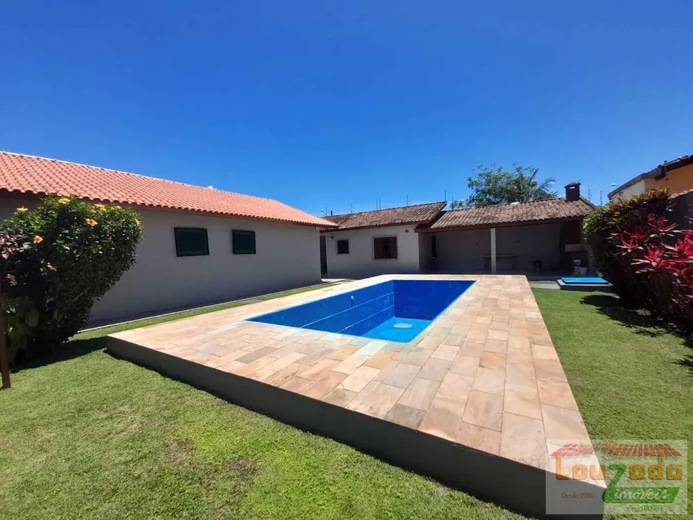 Casa, 2 quartos, 203 m² - Foto 1