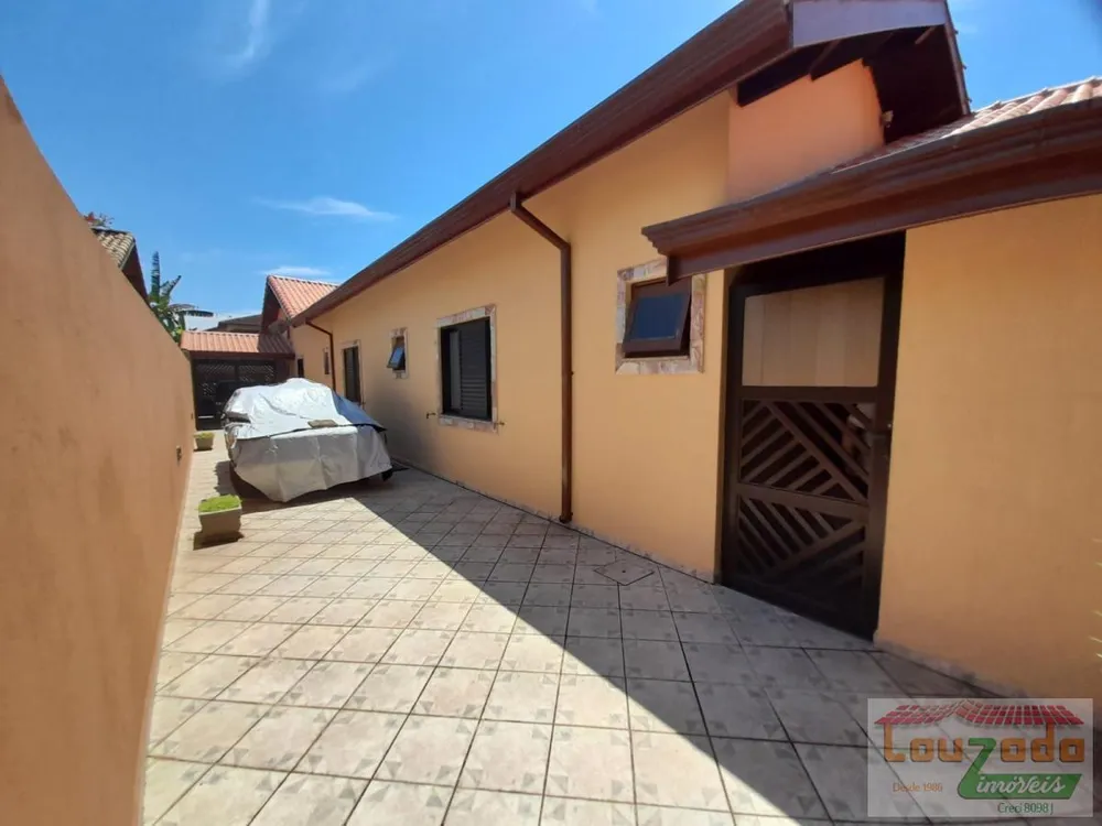 Casa, 3 quartos, 270 m² - Foto 1