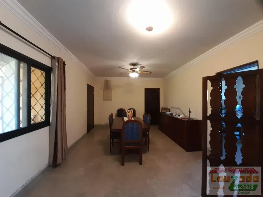 Casa, 3 quartos, 270 m² - Foto 1
