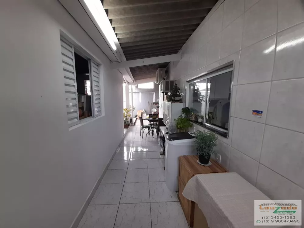 Casa à venda com 2 quartos, 338m² - Foto 4