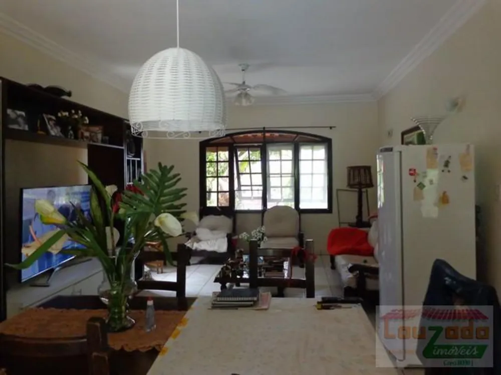Casa, 3 quartos, 200 m² - Foto 1