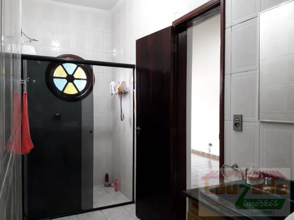 Sobrado, 6 quartos, 350 m² - Foto 1