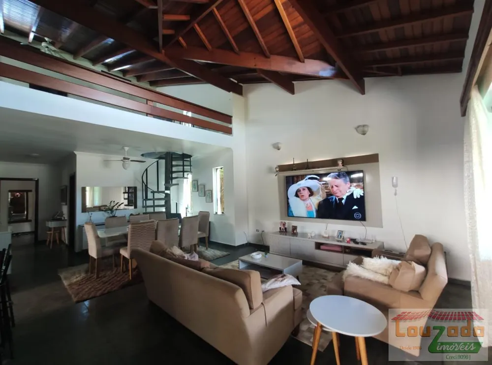 Sobrado, 3 quartos, 224 m² - Foto 2