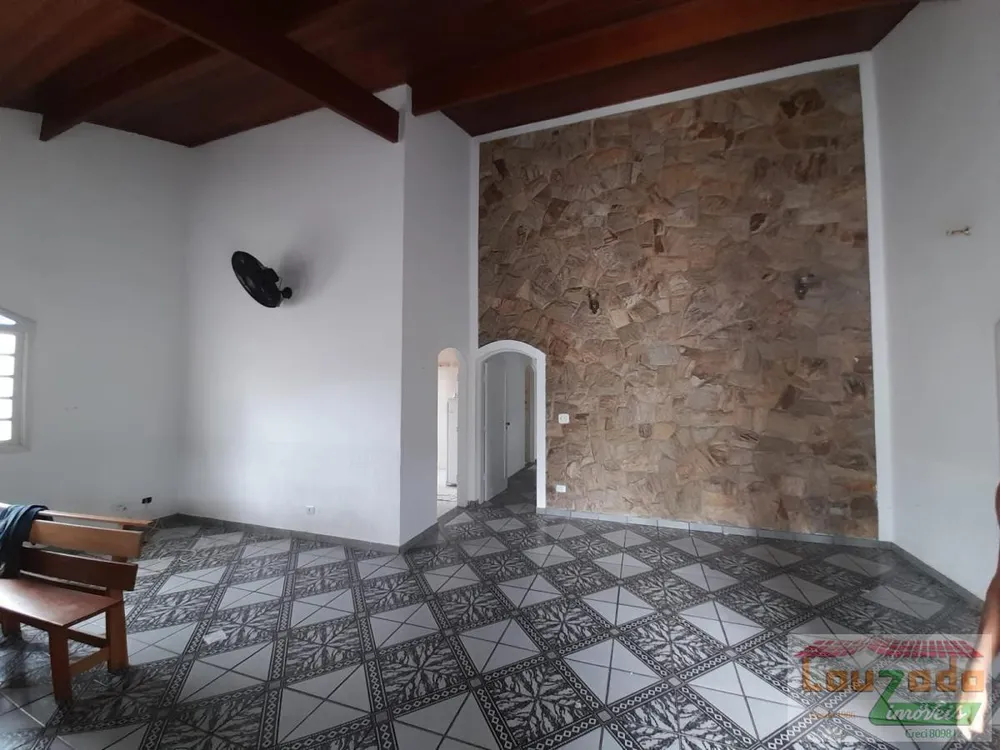 Casa, 3 quartos, 180 m² - Foto 2