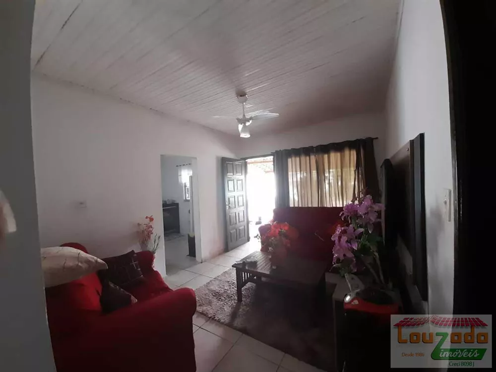 Casa à venda com 1 quarto, 360m² - Foto 3