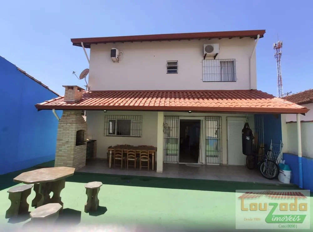 Sobrado, 3 quartos, 195 m² - Foto 1