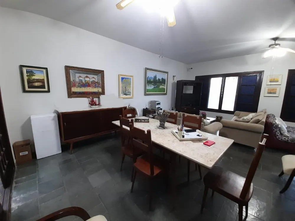 Casa, 4 quartos, 229 m² - Foto 2