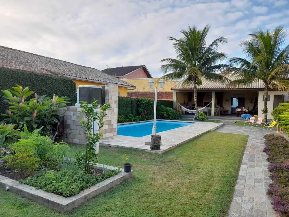 Casa, 4 quartos, 229 m² - Foto 1