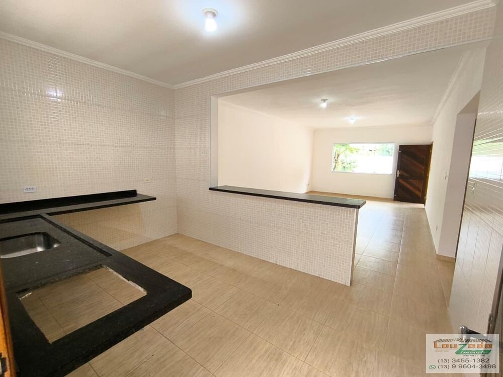 Casa para alugar com 3 quartos, 288m² - Foto 1