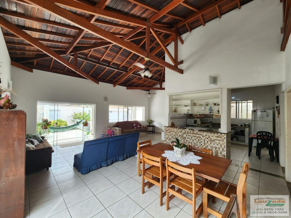 Casa para alugar com 4 quartos, 442m² - Foto 2