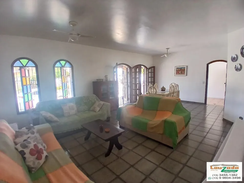 Casa, 4 quartos, 194 m² - Foto 1