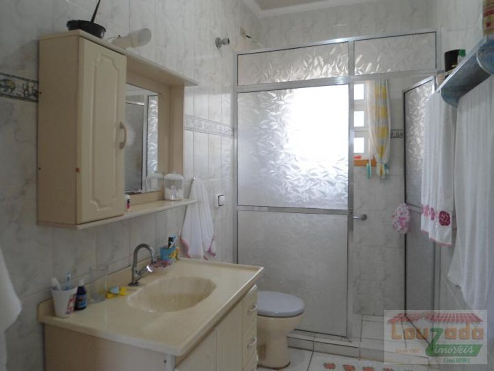 Sobrado, 12 quartos, 250 m² - Foto 1