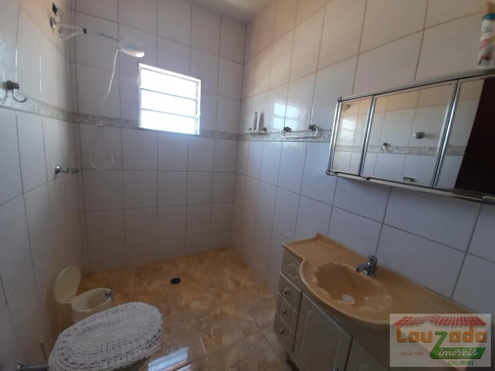 Sobrado, 5 quartos, 206 m² - Foto 1
