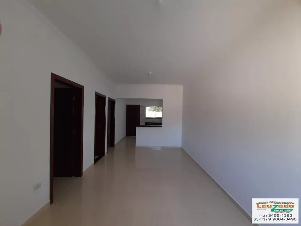 Casa à venda com 2 quartos, 128m² - Foto 1