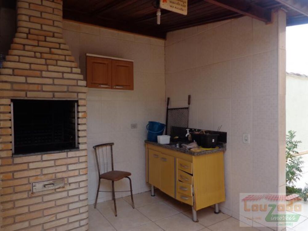 Sobrado, 3 quartos, 246 m² - Foto 2