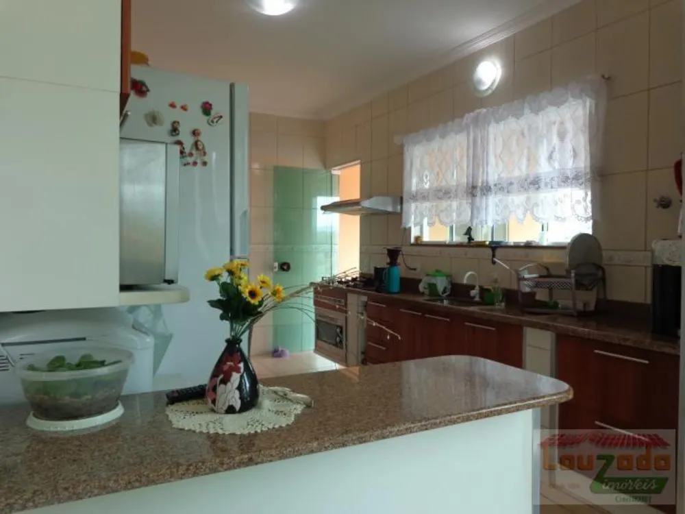Sobrado, 3 quartos, 246 m² - Foto 6