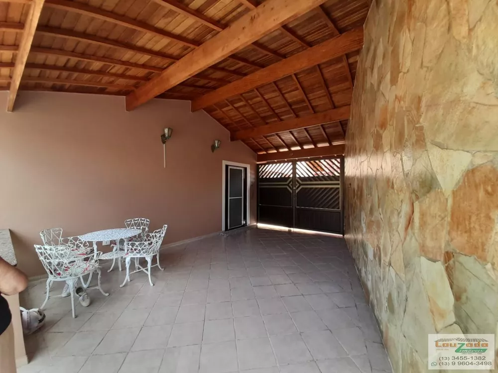 Casa à venda com 3 quartos, 250m² - Foto 3