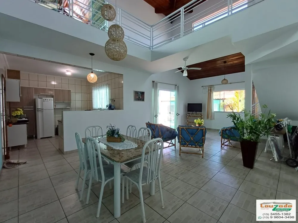 Sobrado, 3 quartos, 249 m² - Foto 1