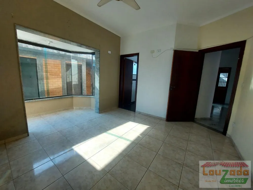 Sobrado, 4 quartos, 232 m² - Foto 2