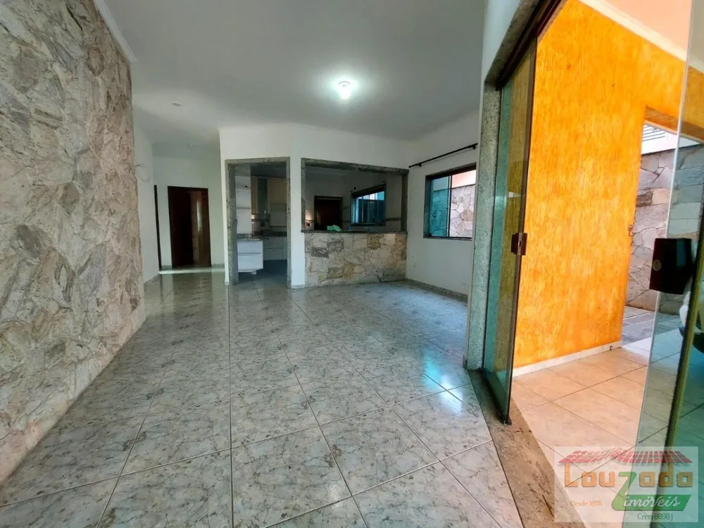 Sobrado, 4 quartos, 232 m² - Foto 2
