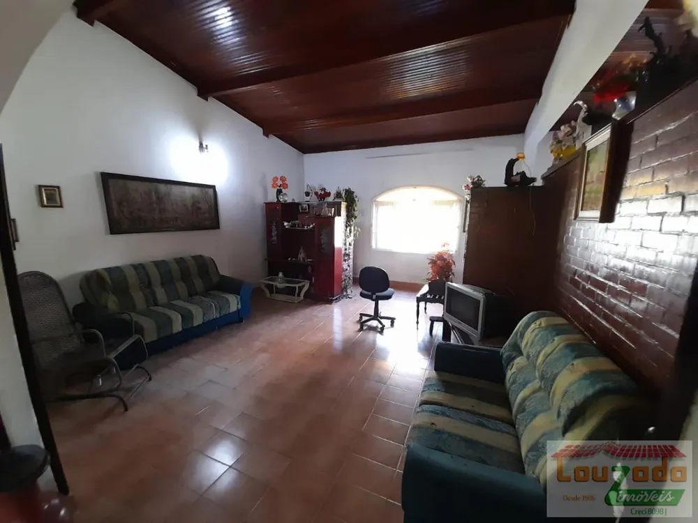 Chácara, 2 quartos, 2160 m² - Foto 1