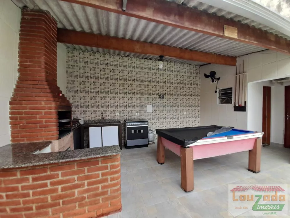 Casa para alugar com 4 quartos, 460m² - Foto 3