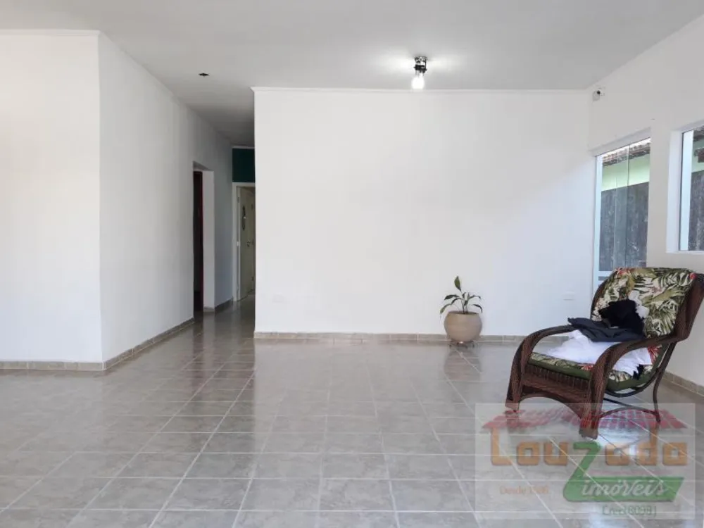Sobrado, 6 quartos, 330 m² - Foto 1