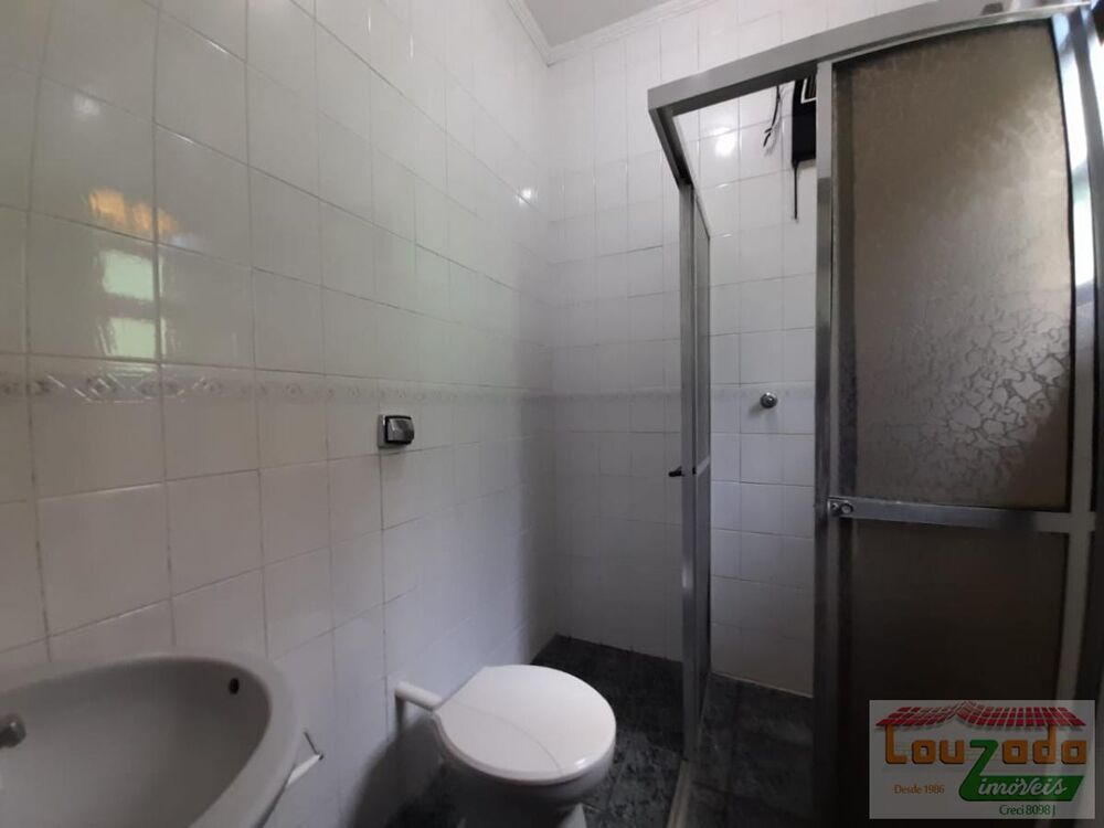 Casa à venda com 2 quartos, 350m² - Foto 2