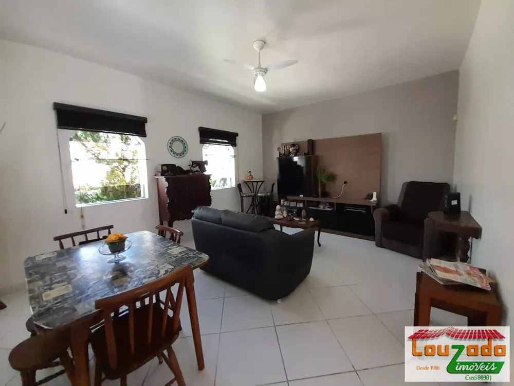 Casa à venda com 3 quartos, 360m² - Foto 3