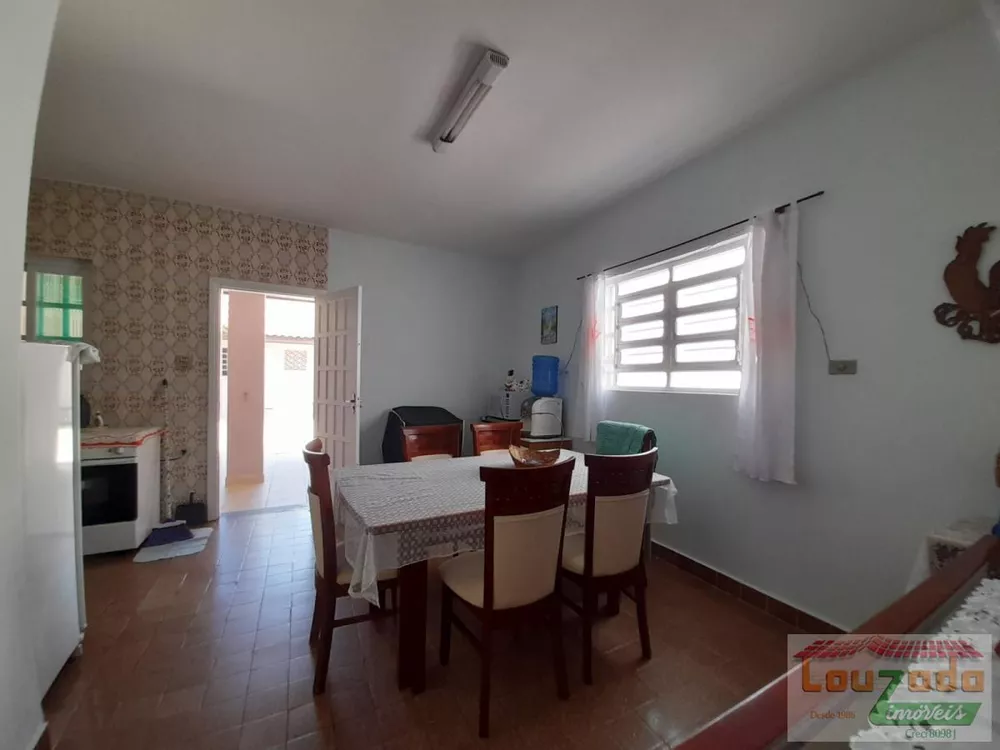 Sobrado à venda com 5 quartos, 380m² - Foto 2