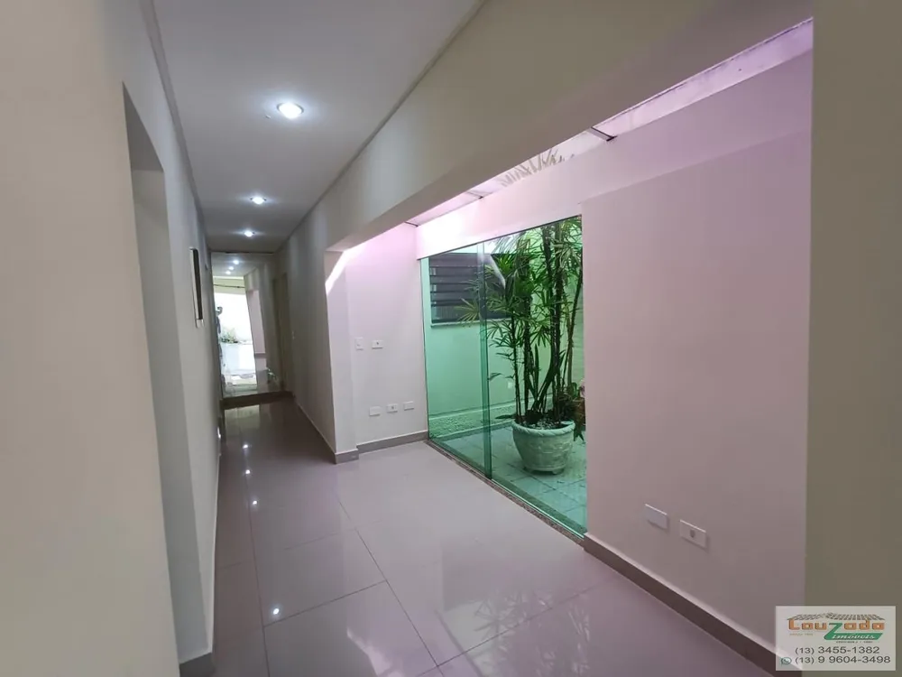 Casa, 3 quartos, 218 m² - Foto 3