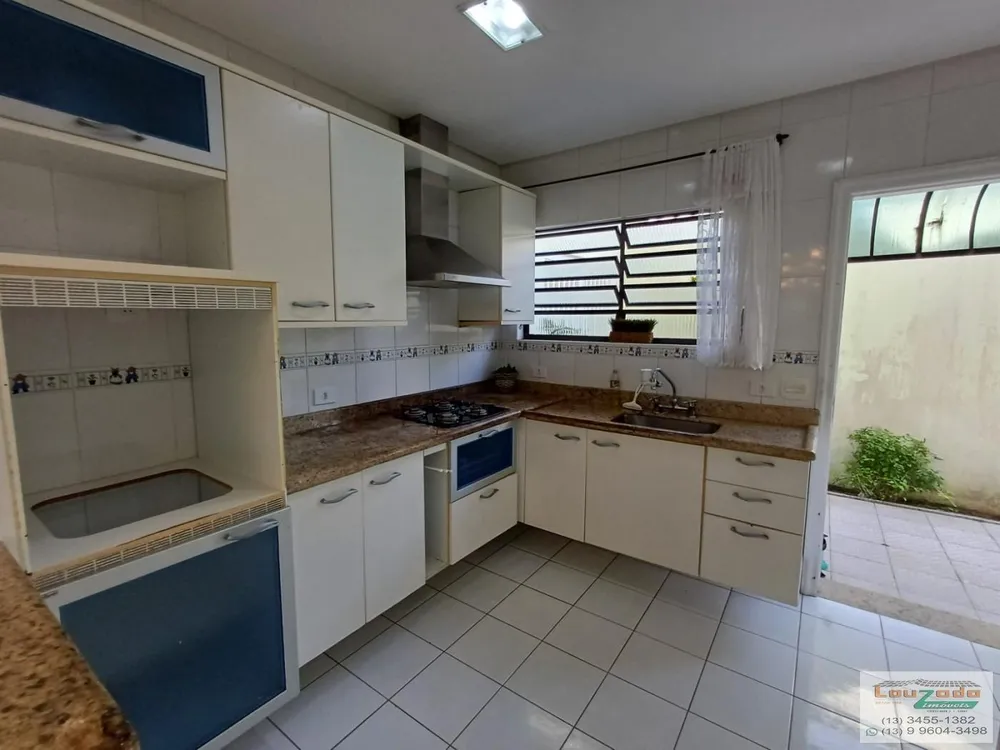 Casa, 3 quartos, 218 m² - Foto 3