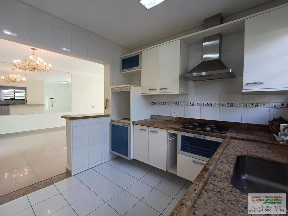 Casa, 3 quartos, 218 m² - Foto 4
