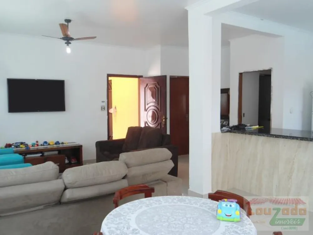 Casa, 3 quartos, 220 m² - Foto 11