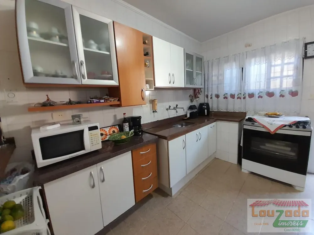 Casa, 3 quartos, 180 m² - Foto 1